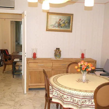 Spacieux 2 Pieces Traversant, Adl Riviera Apartment